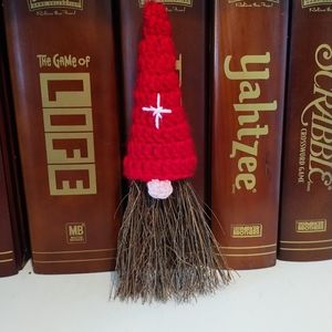 Apple scented red gnome